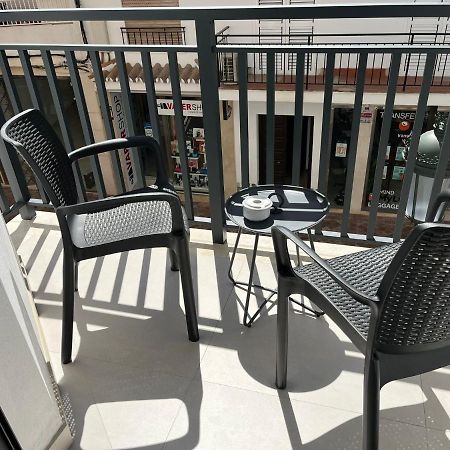 Apartamentos Mombasa 2 Planta Нерха Экстерьер фото