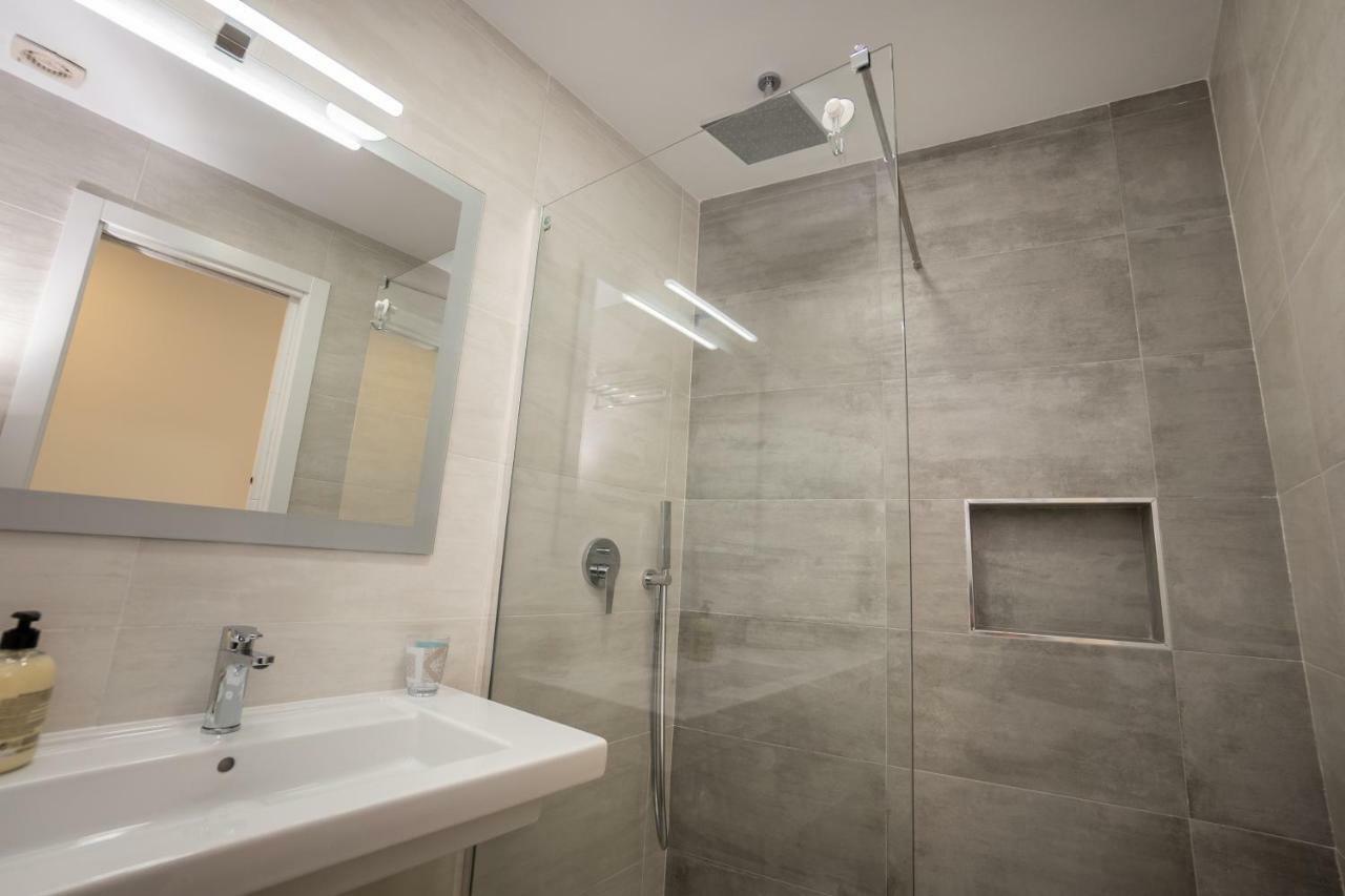 Apartamentos Mombasa 2 Planta Нерха Экстерьер фото