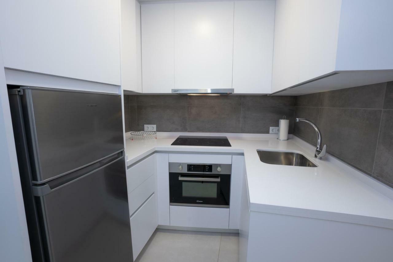 Apartamentos Mombasa 2 Planta Нерха Экстерьер фото