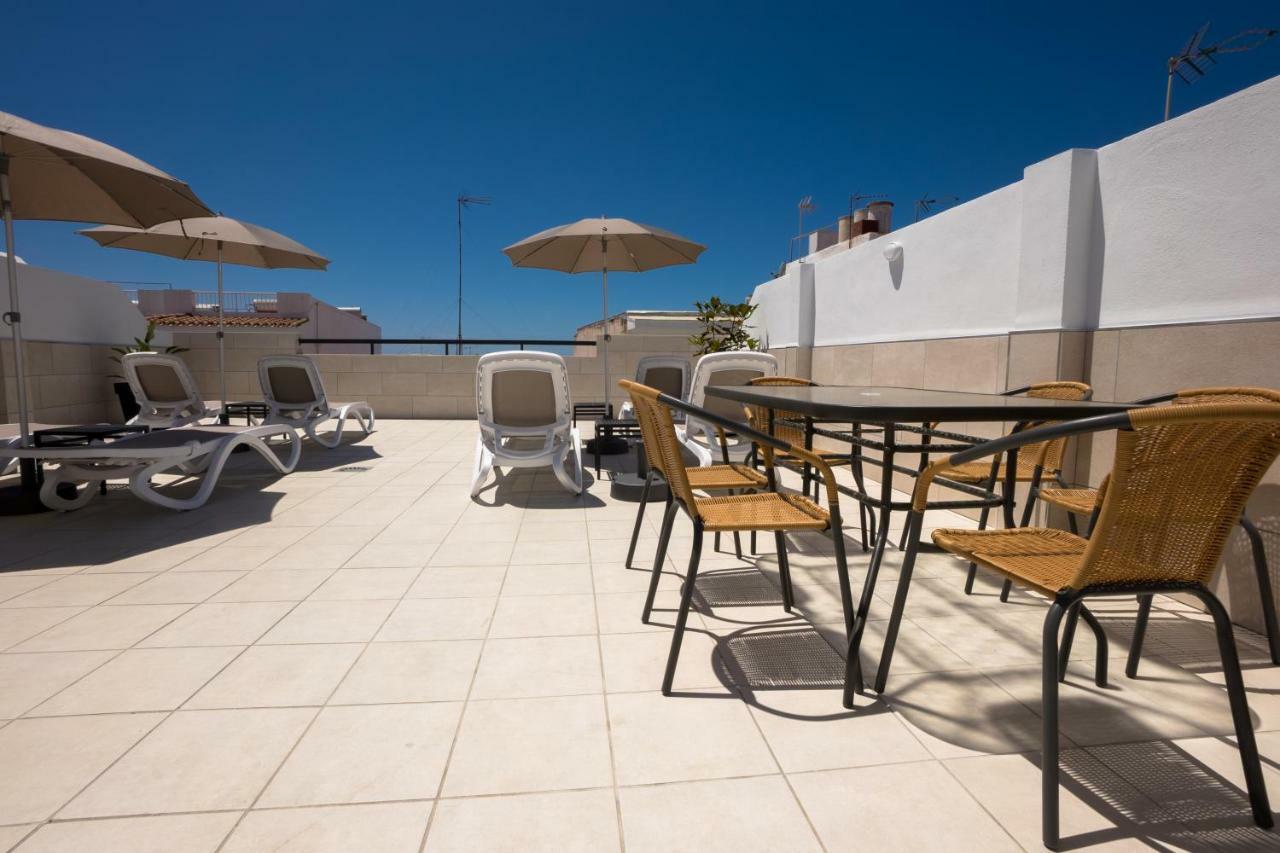 Apartamentos Mombasa 2 Planta Нерха Экстерьер фото