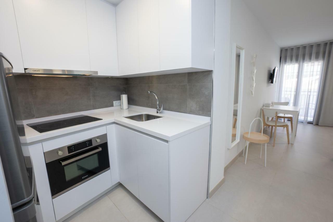 Apartamentos Mombasa 2 Planta Нерха Экстерьер фото