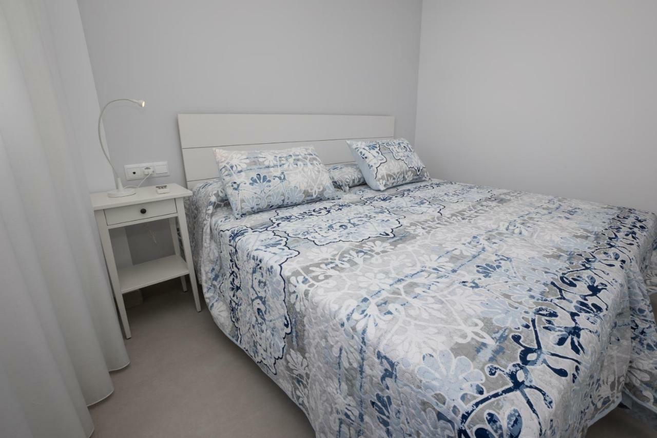 Apartamentos Mombasa 2 Planta Нерха Экстерьер фото