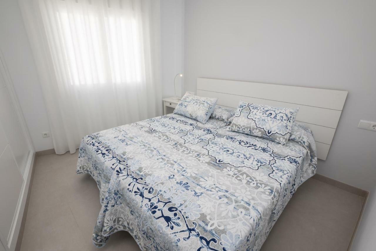 Apartamentos Mombasa 2 Planta Нерха Экстерьер фото
